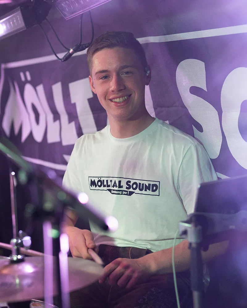 MölltalSound Mitglied Fabian Angerer am Schlagzeug